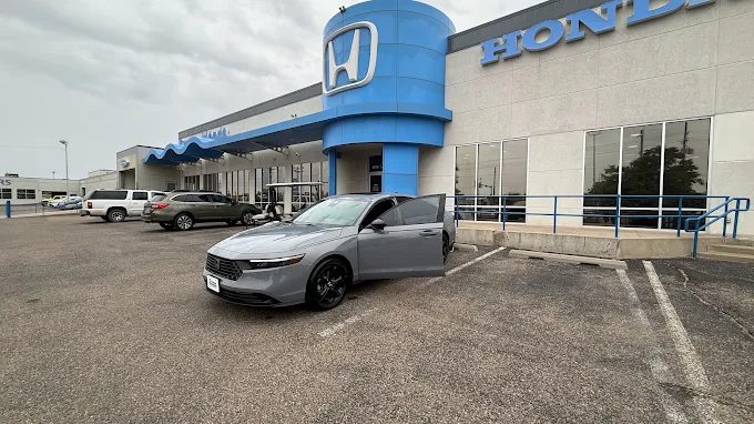 Dealer photo
